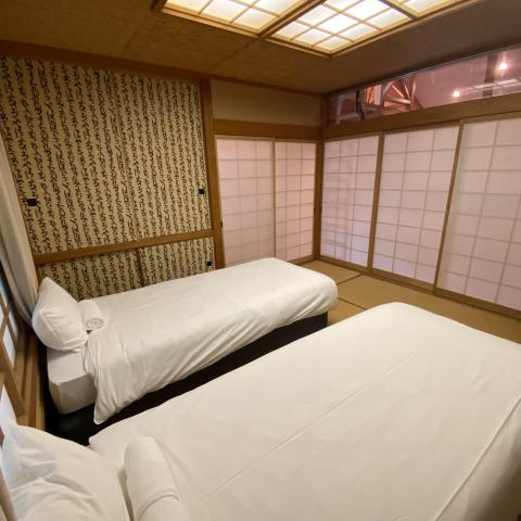 Annupuri Retro Lodge - Bedroom 1-3