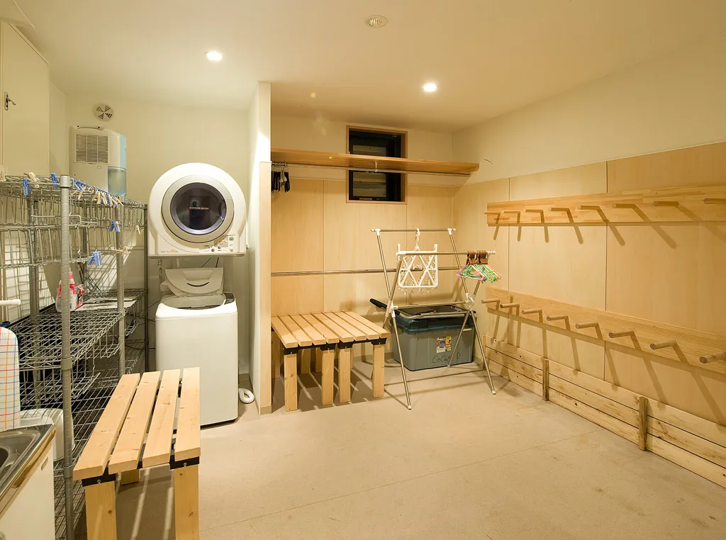 2012-05-04 Cecuko C Interior edits - Glen Claydon Photography